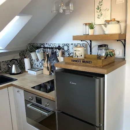 Lucarne Enchantee * Honfleur